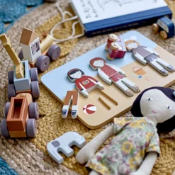 Bloomingville Coty Spielzeug Zug 8 Bloomingville Coty Spielzeug Zug -Bloomingville Verkäufe 47441 01 3 EnvironmentImage 4130cc0317