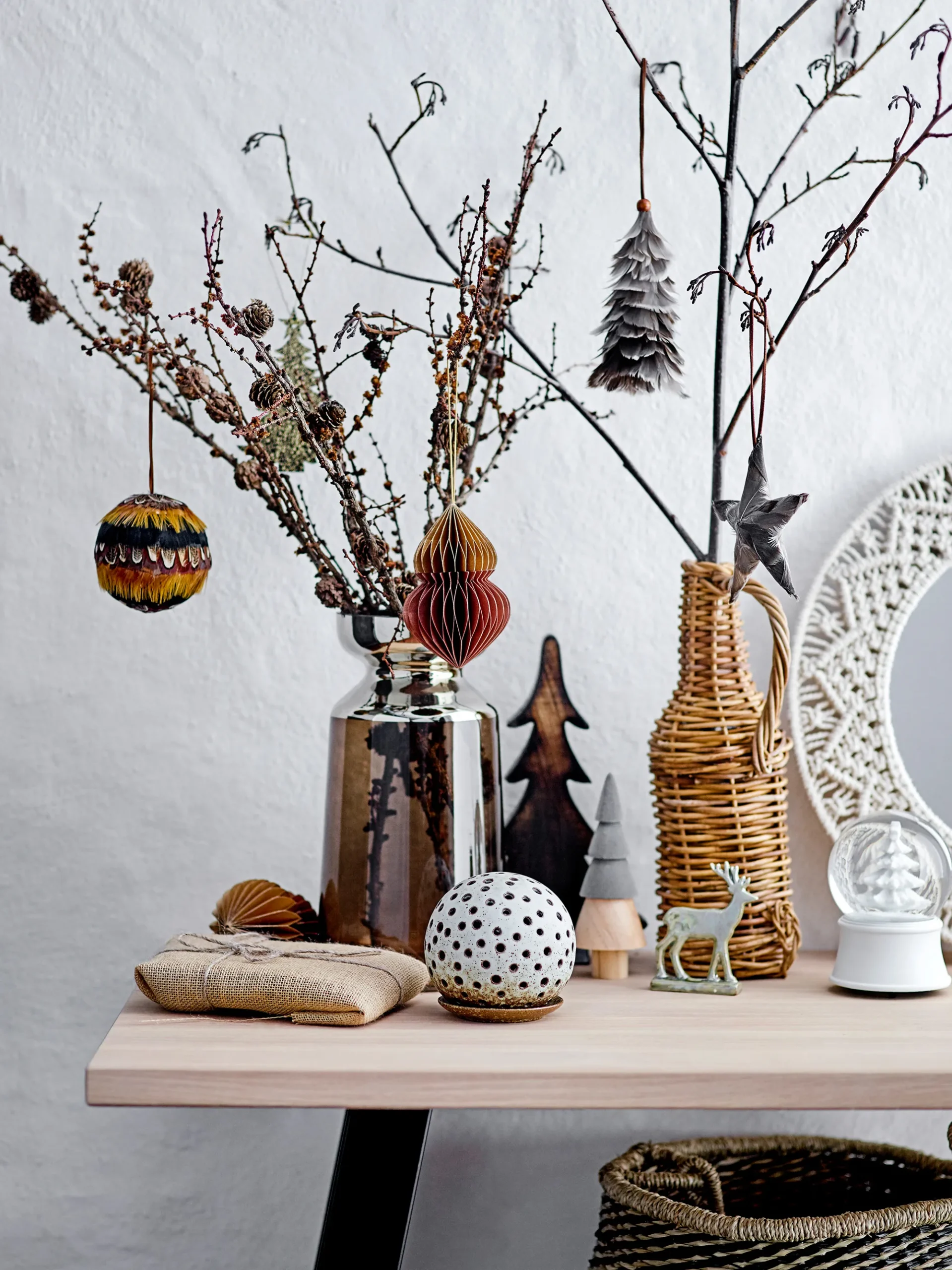 Bloomingville Misba Weihnachtskugel Ø9cm 4 Teile 4 Bloomingville Misba Weihnachtskugel Ø9cm 4 Teile – Bild 2