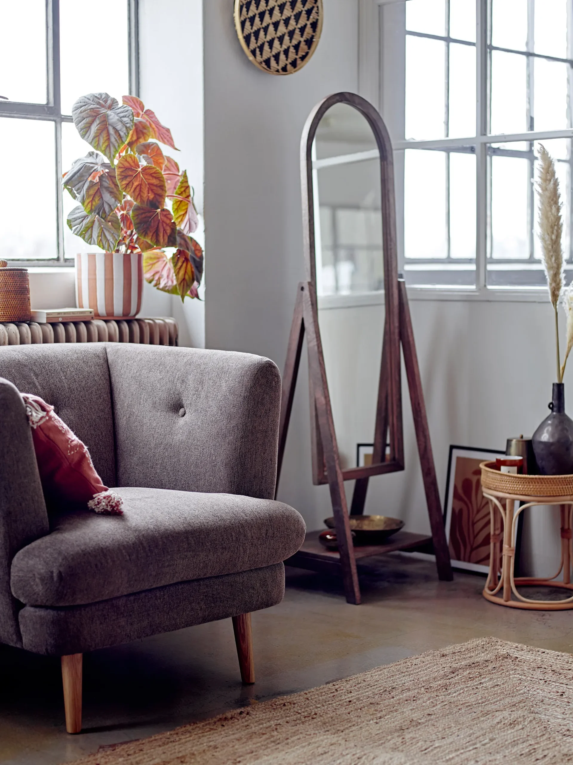 Bloomingville Cathia Spiegel 157,5cm 6 Bloomingville Cathia Spiegel 157,5cm – Bild 4