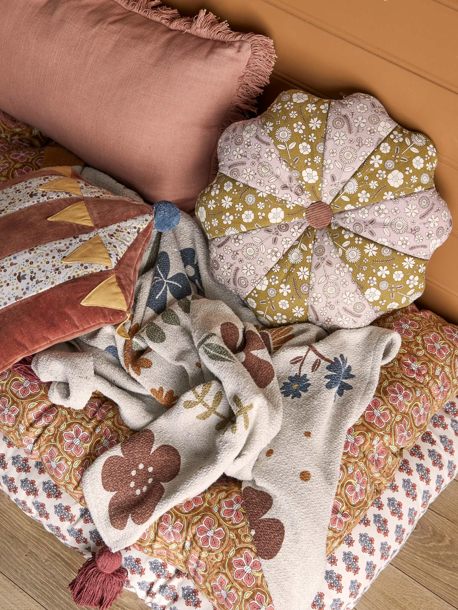 Bloomingville Raffe Kissen 37 X 40cm 9 Bloomingville Raffe Kissen 37 X 40cm – Bild 7