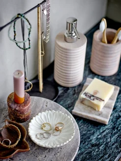 Bloomingville Lava Kerzenhalter 2 Teile -Bloomingville Verkäufe 576691 01 40 EnvironmentImage a695c91f0f